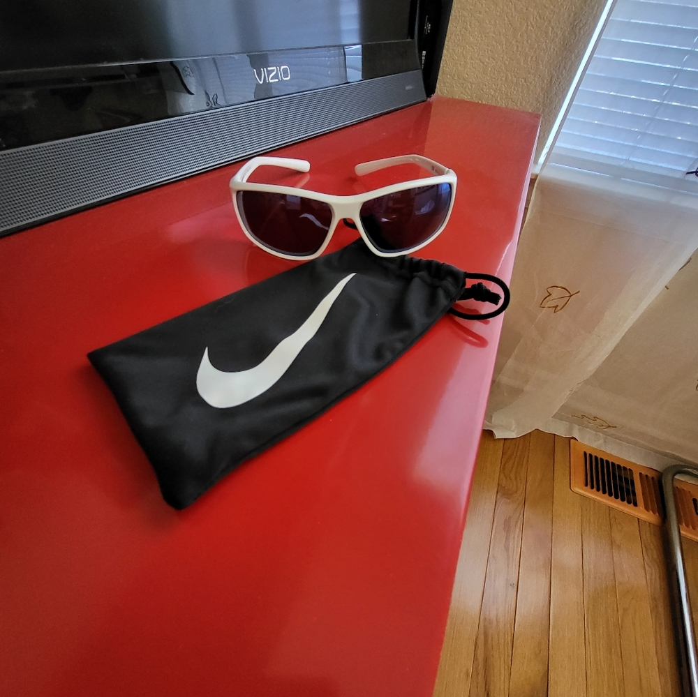 Nike adrenaline women's sunglasses